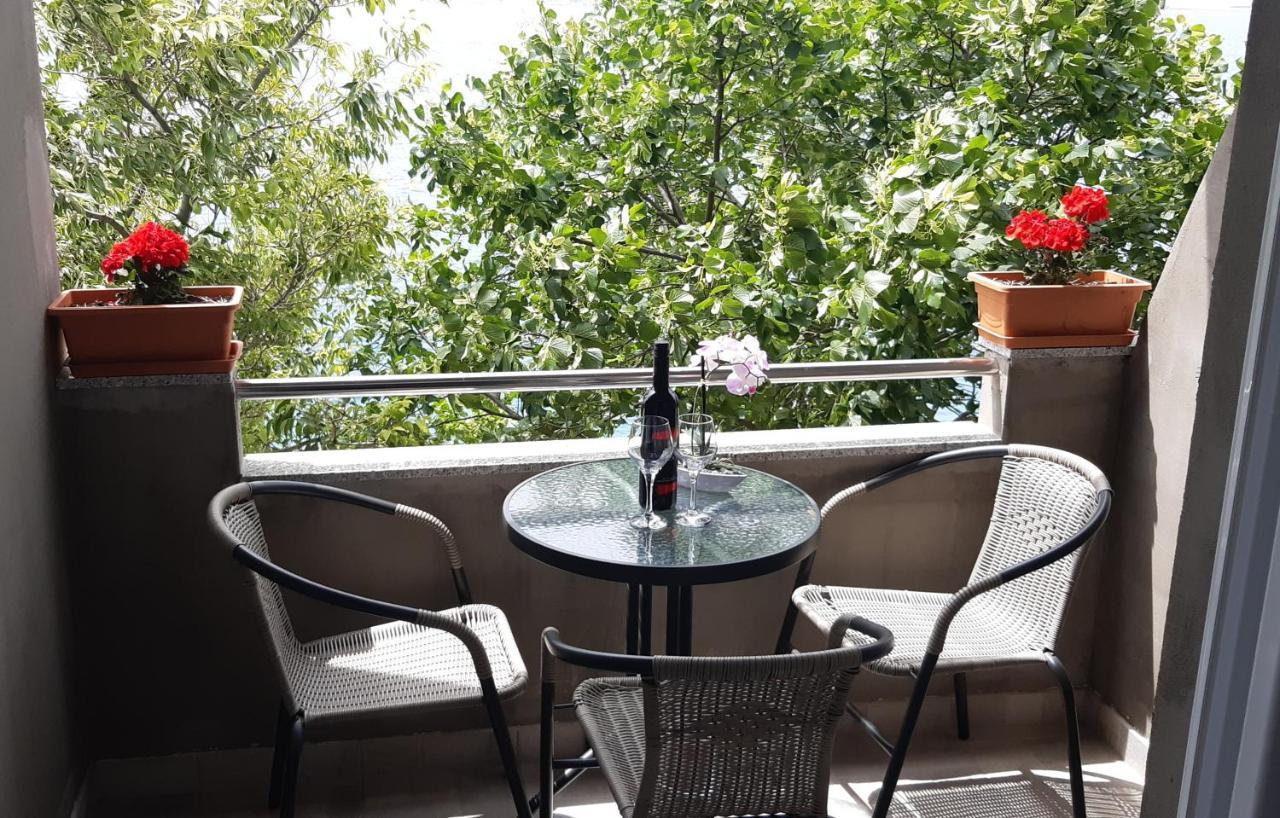 Apartmani Antea Starigrad Paklenica Exterior photo